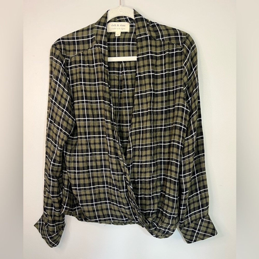 Anthropologie Cloth and Stone Olive Plaid Women's Wrap Fall Top Blouse Size M